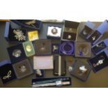 Twenty five items of Swarovski jewellery and other items, most in original boxes
