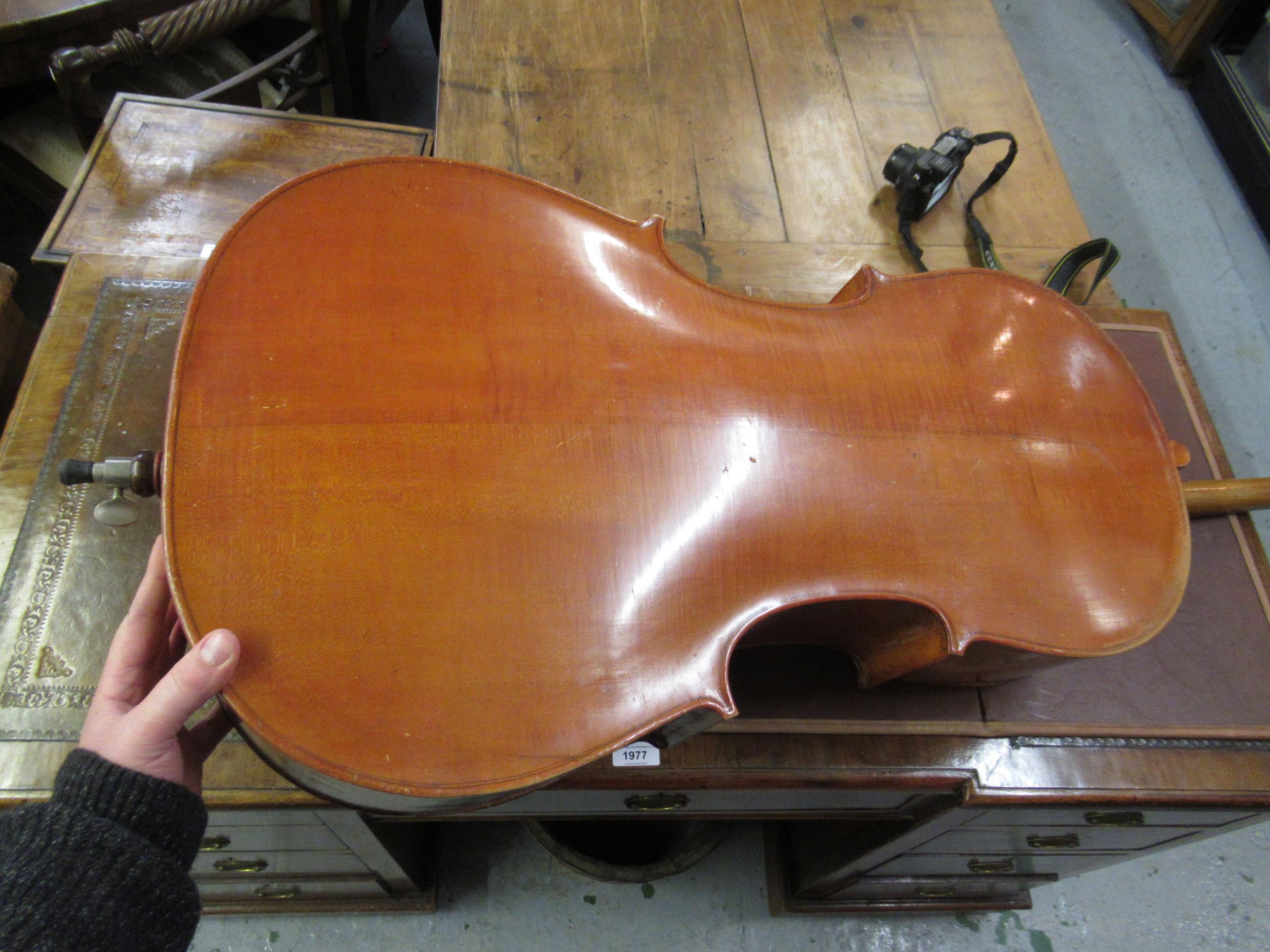 Late 19th / early 20th Century cello with 29.5in two section back, with bow, in a soft case - Image 18 of 32