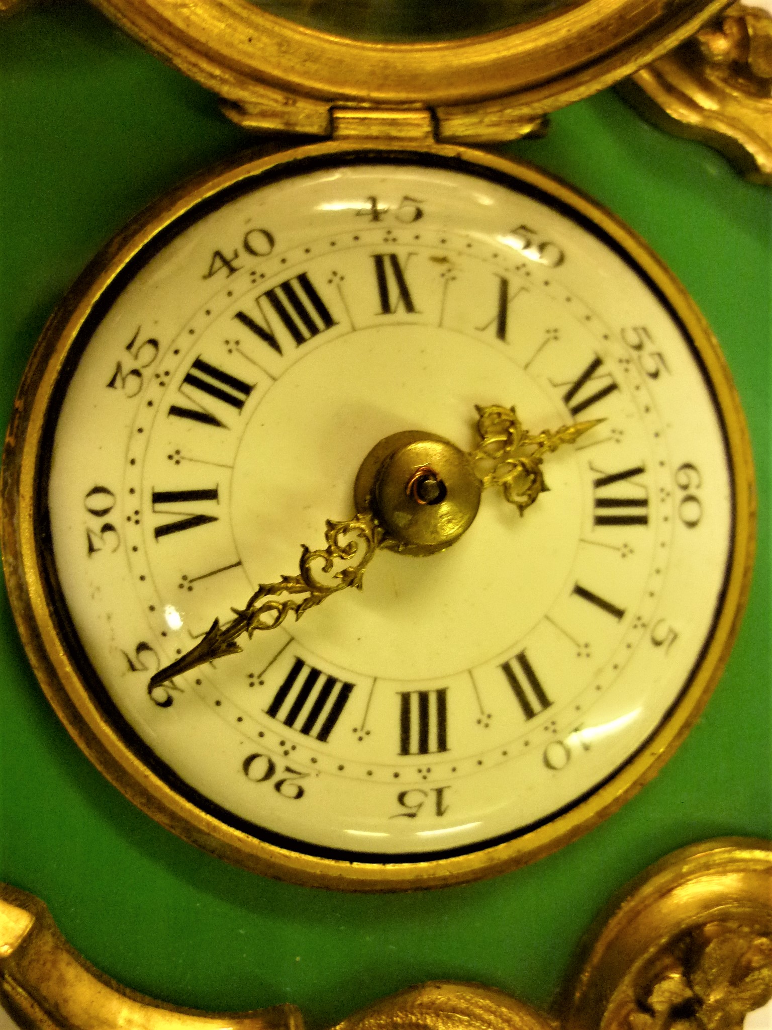 Small French gilt metal mantel clock, having circular enamel dial with Arabic and Roman numerals, - Image 5 of 7