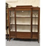 Good quality Edwardian satinwood and line inlaid breakfront display cabinet, having galleried back