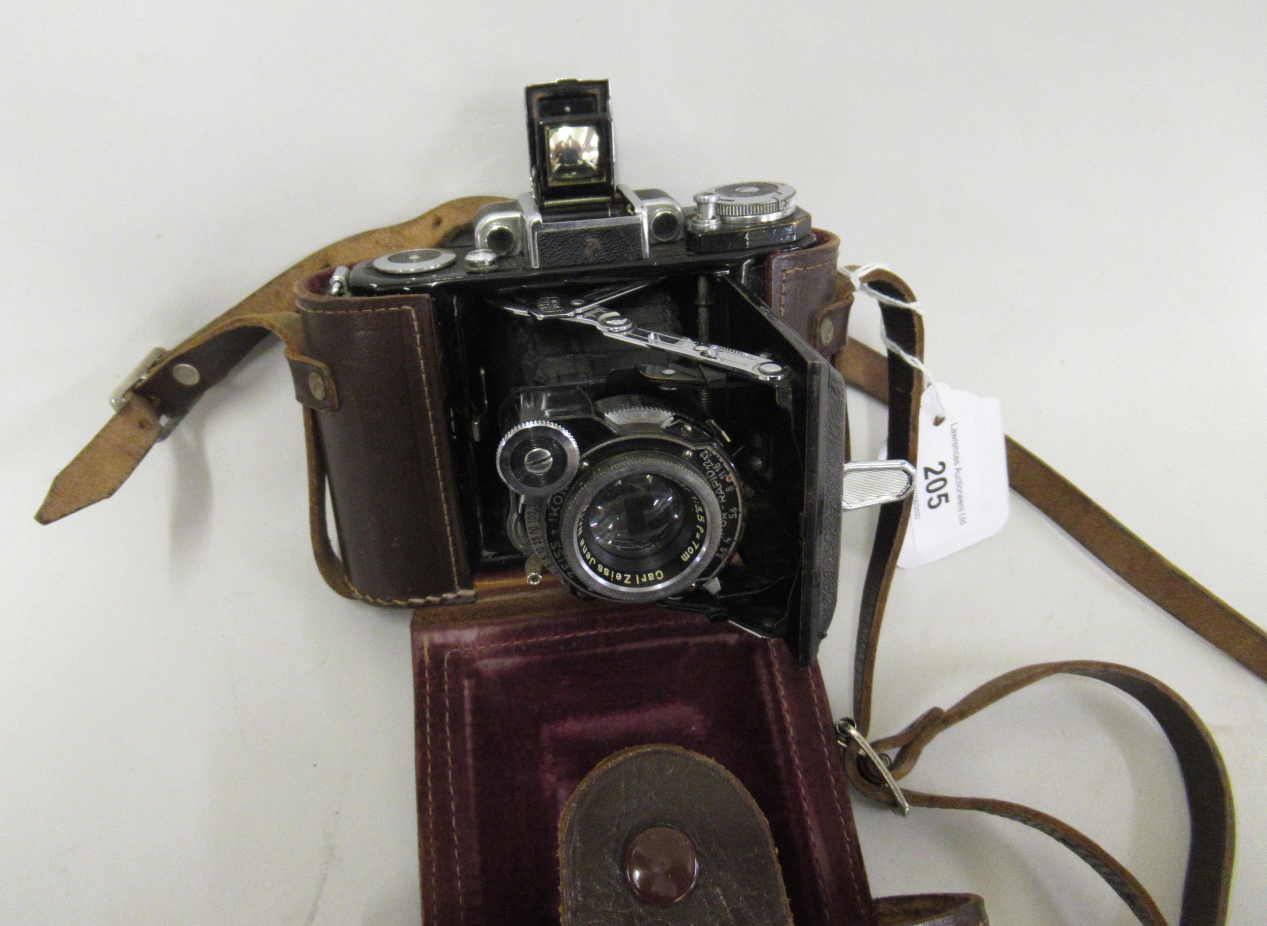 Zeiss Icon 6 x 9 camera with Tessar lens, in original brown leather case