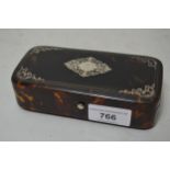 Tortoiseshell and silver pique work rectangular trinket box with hinged cover, 5.25ins wide Slight