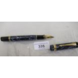 Parker blue mottled gold plate mounted fountain pen with 18ct gold nib Letter on underside of nib is