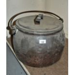 Large 19th Century circular copper cooking pan with a cover