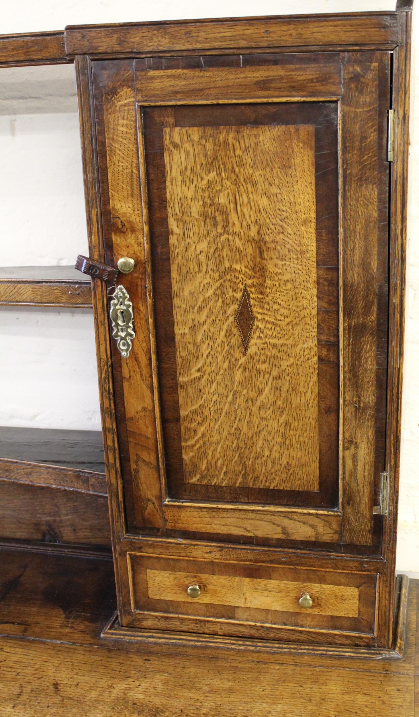 George III oak and mahogany crossbanded dresser, the shelf back with two cupboard doors above - Image 2 of 3