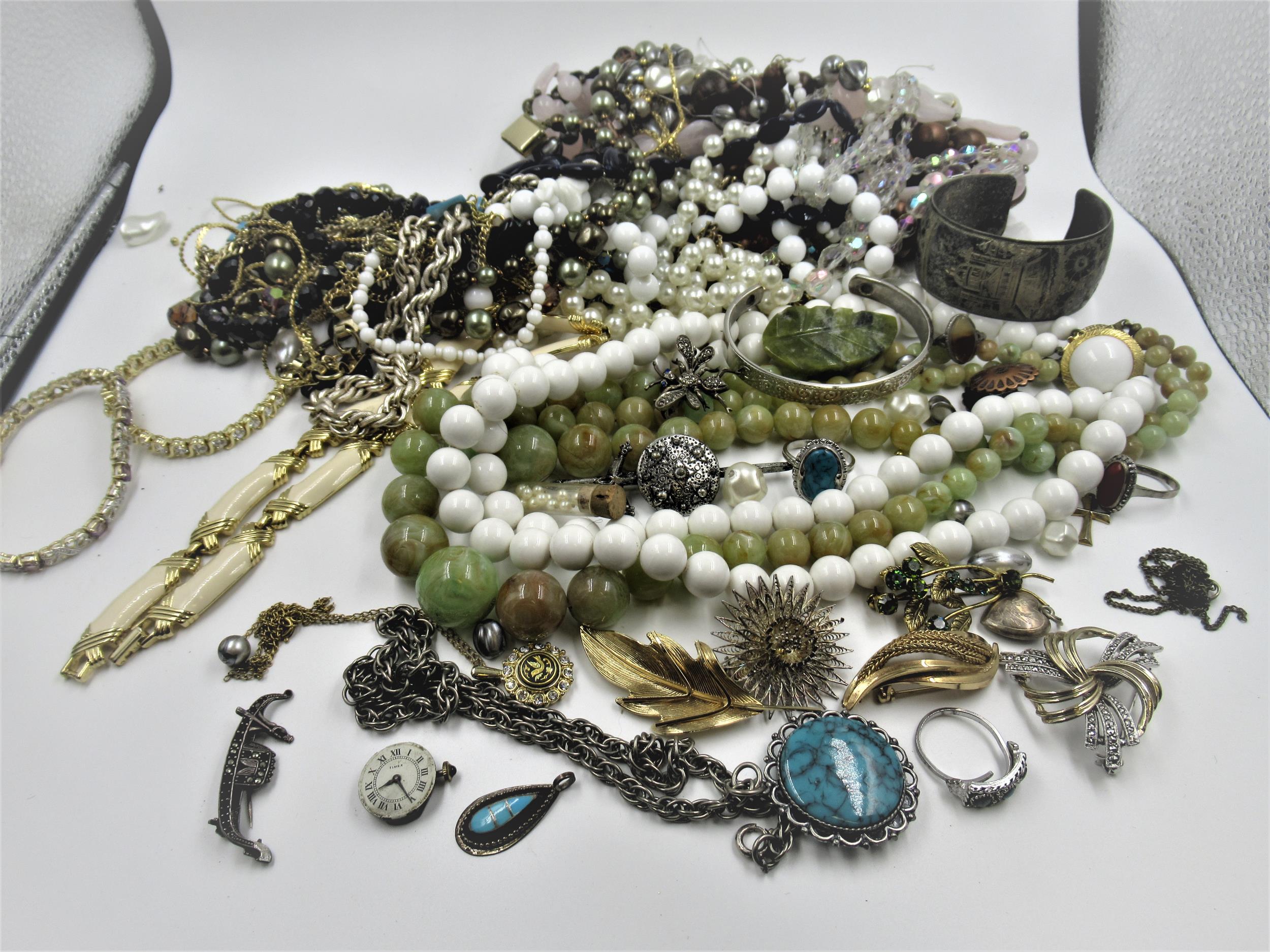 Two silver gilt bracelets, together with a quantity of various costume jewellery - Image 3 of 6