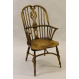 20th Century oak and elm splat and stickback Windsor style kitchen chair, on turned supports with