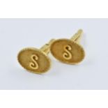 Pair of 18ct yellow gold cufflinks, initialled with the letter S, 9g