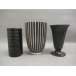 Large Wedgwood black and white ribbed vase by Norman Wilson circa 1957, 8.5ins high, together with