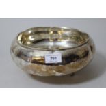 Japanese sterling silver bowl of circular shaped design with engraved decoration of birds in a