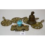 19th Century Elkington brass inkstand, together with three brass trivets, and a small cast brass