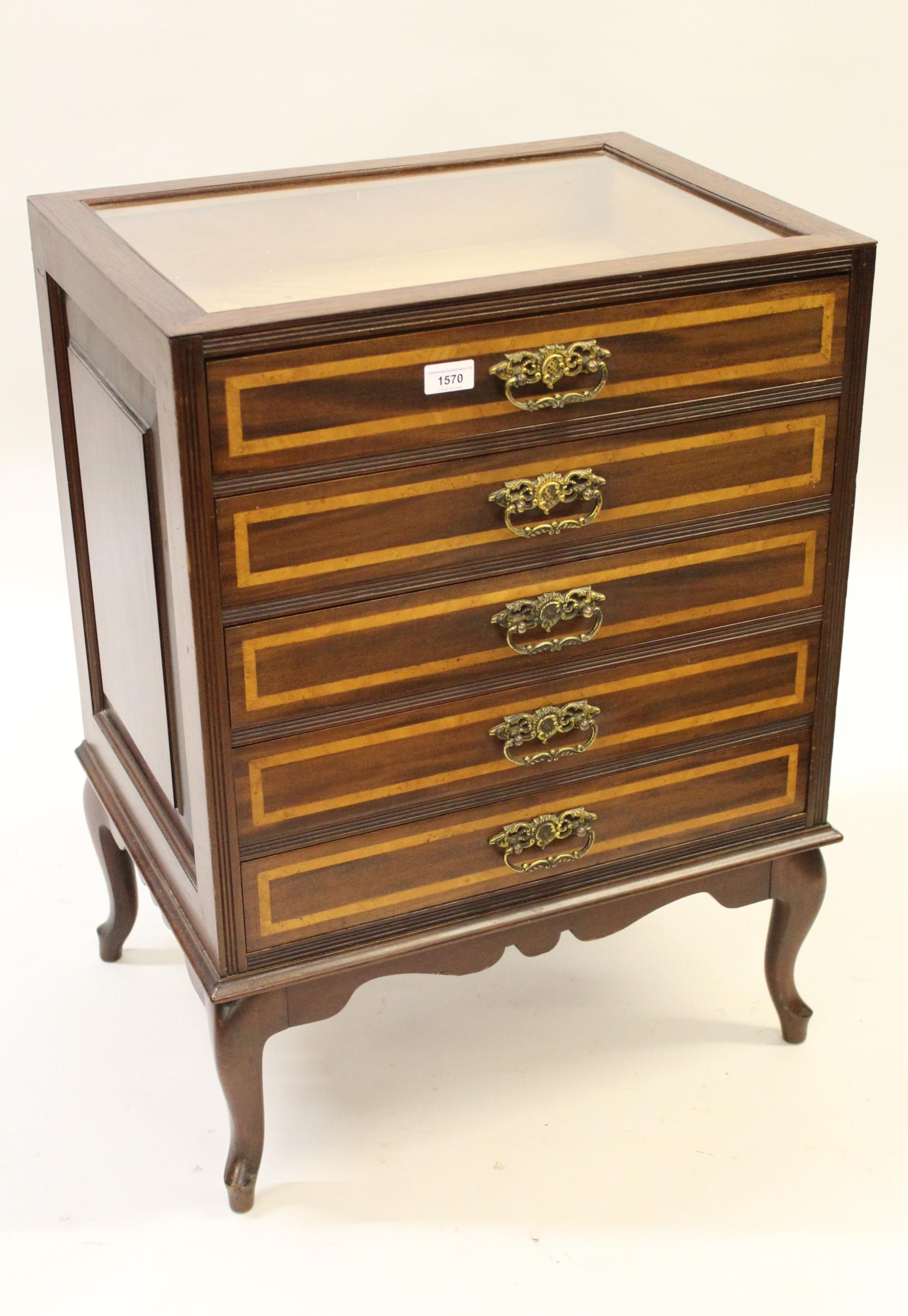 Unusual Edwardian mahogany satinwood banded bijouterie cabinet, with a glazed top above five drawers - Image 2 of 3