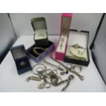 Quantity of various boxed silver jewellery