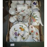 Quantity of Royal Worcester Evesham pattern tableware