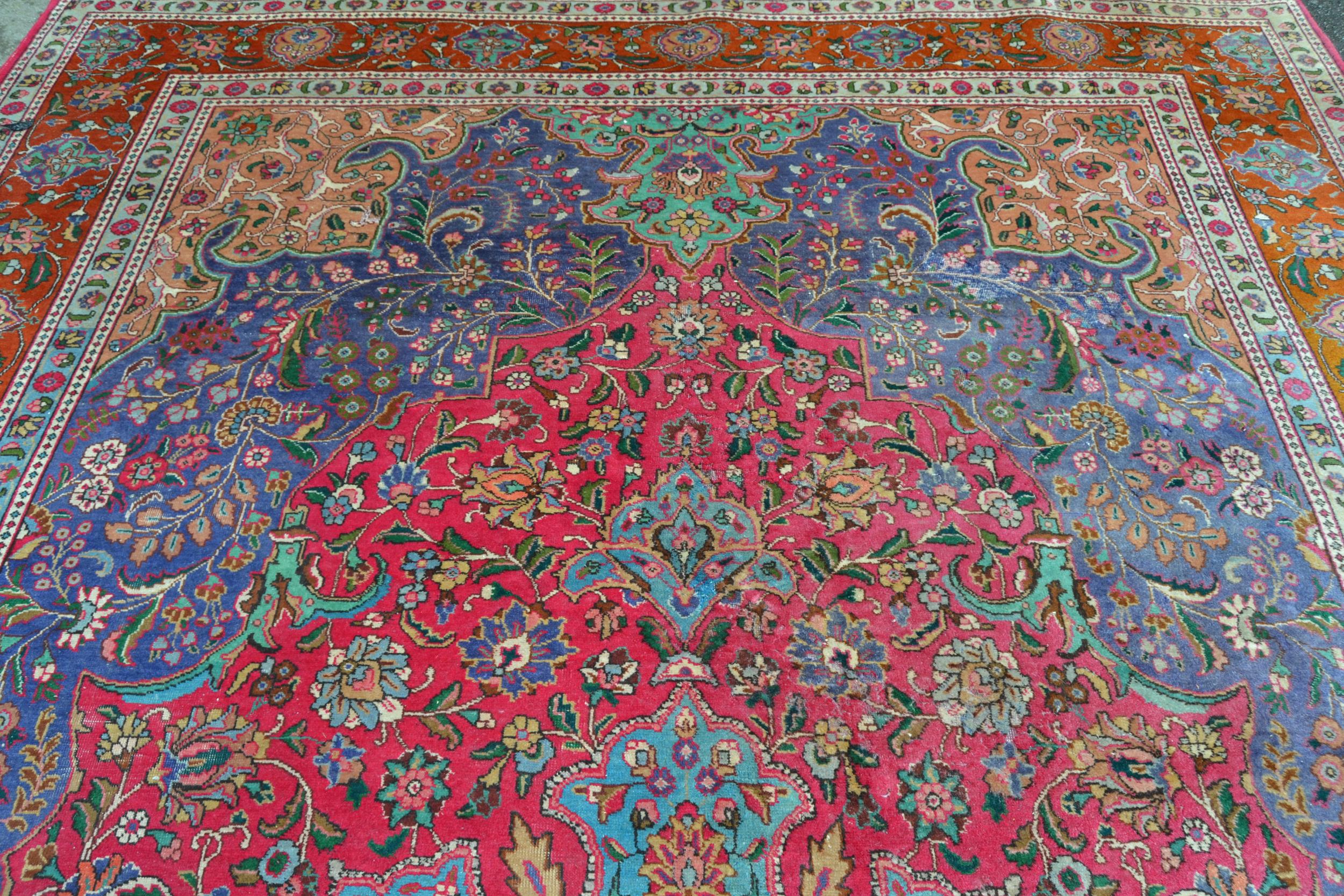 Large Tabriz carpet with a medallion and all-over polychrome floral design, 16ft x 10ft - Bild 2 aus 9