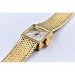Ladies Le Mond 18ct gold cased wristwatch with integral bracelet strap, 34g gross weight