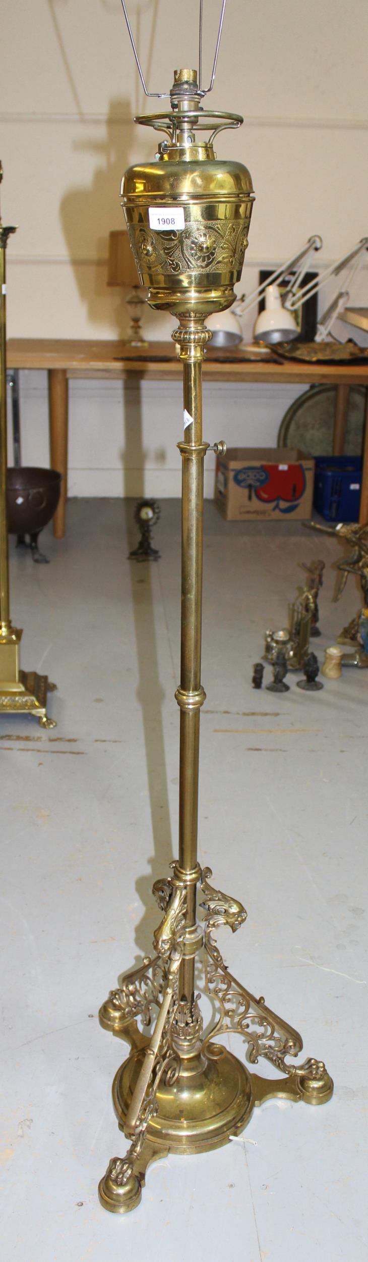 Good quality Edwardian brass oil lamp standard, adapted for use with electricity - Image 2 of 2