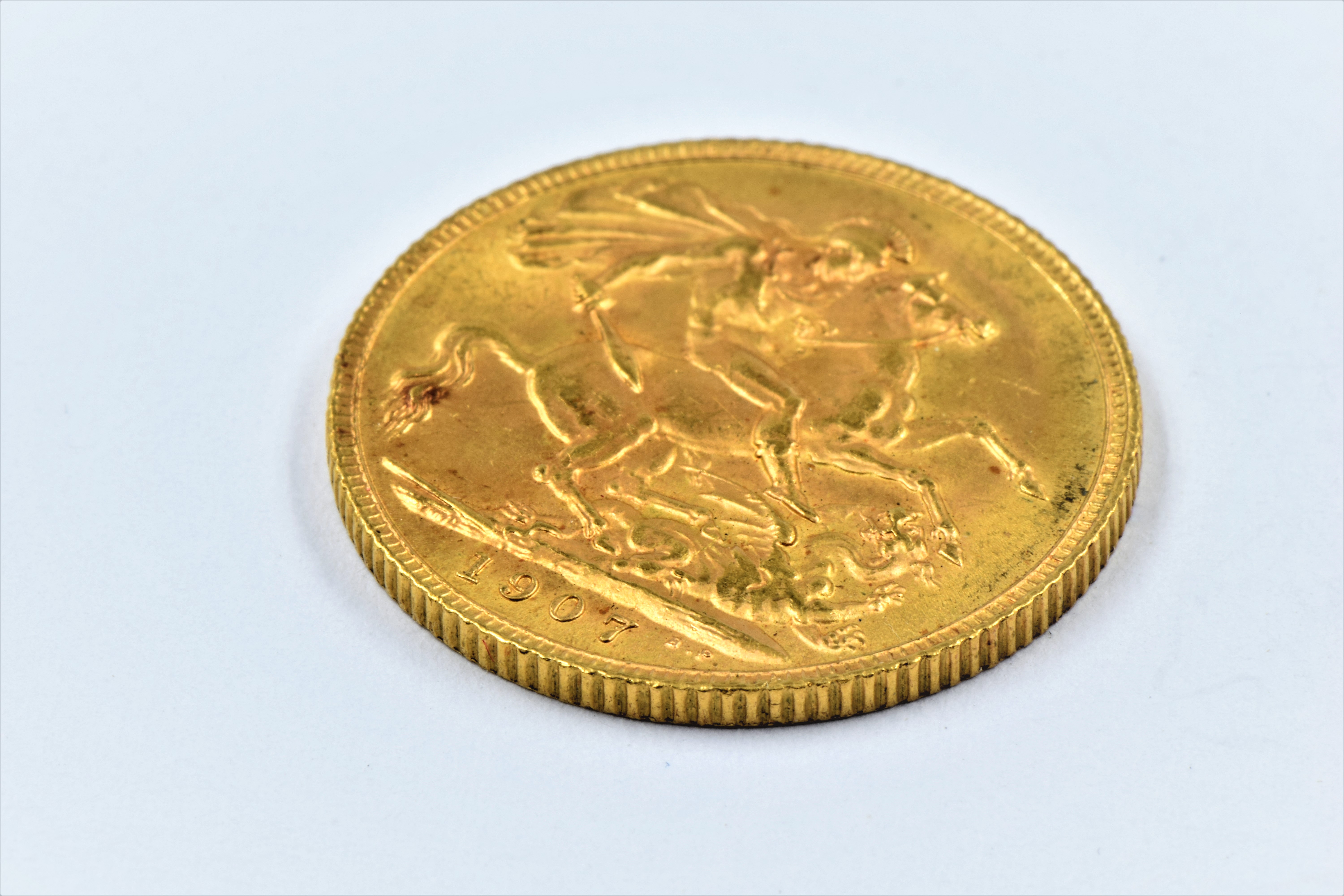 Full gold Sovereign dated 1907