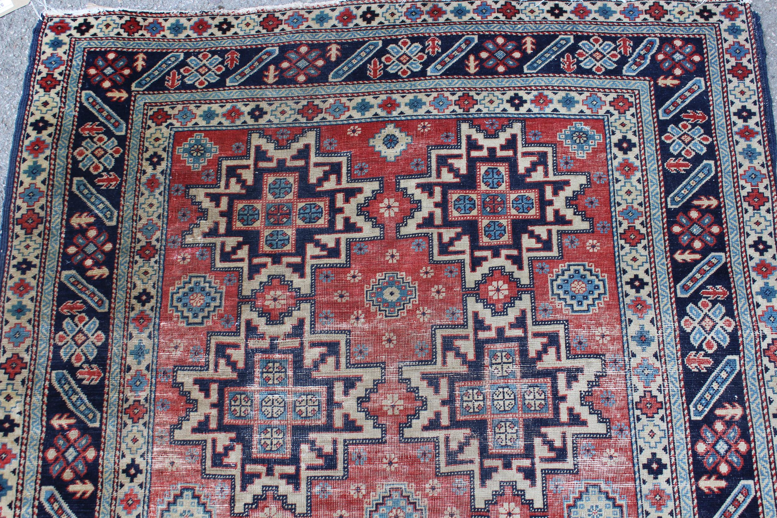 Shirvan rug with eight medallion design on a brick red field with borders, 4ft 10ins x 3ft 8ins - Bild 3 aus 4