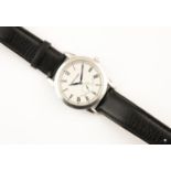 A GENTLEMAN'S STAINLESS STEEL AUTOMATIC WRISTWATCH BY ROBERT LOOMES the signed circular cream dial