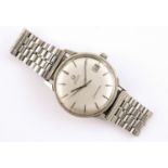 A GENTLEMAN'S STAINLESS STEEL AUTOMATIC SEAMASTER WRISTWATCH BY OMEGA the signed circular dial
