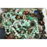 A QUANTITY OF ASSORTED JADE JEWELLERY ETC