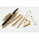 A 9CT GOLD PROPELLING PENCIL BY J. MORDAN & CO 11cm long, together with a 9ct gold swizzle stick,