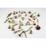 A QUANTITY OF ASSORTED SEALS AND WATCH KEYS