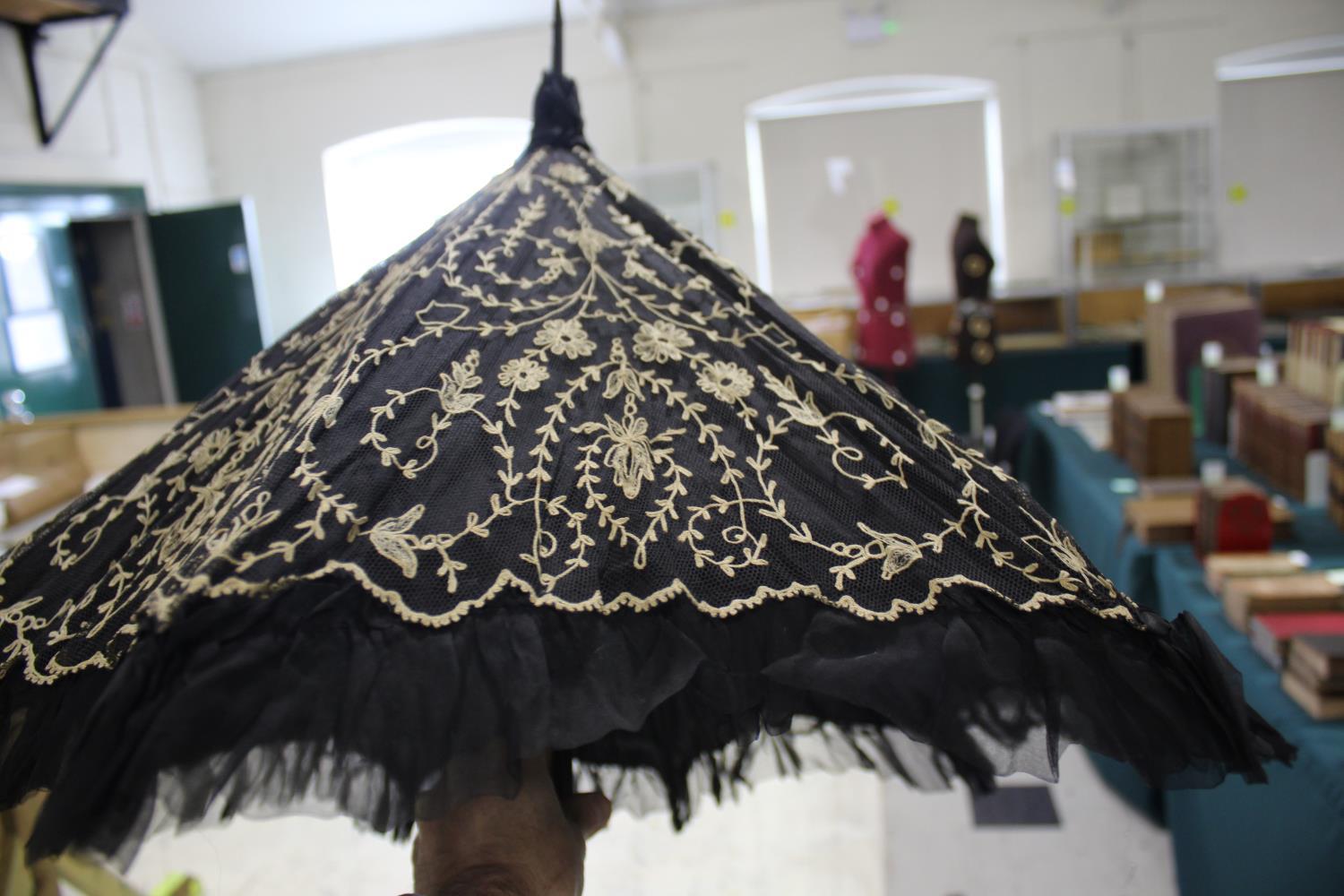 VICTORIAN LACE PARASOL a black and cream silk parasol with a wooden handle. - Image 3 of 21