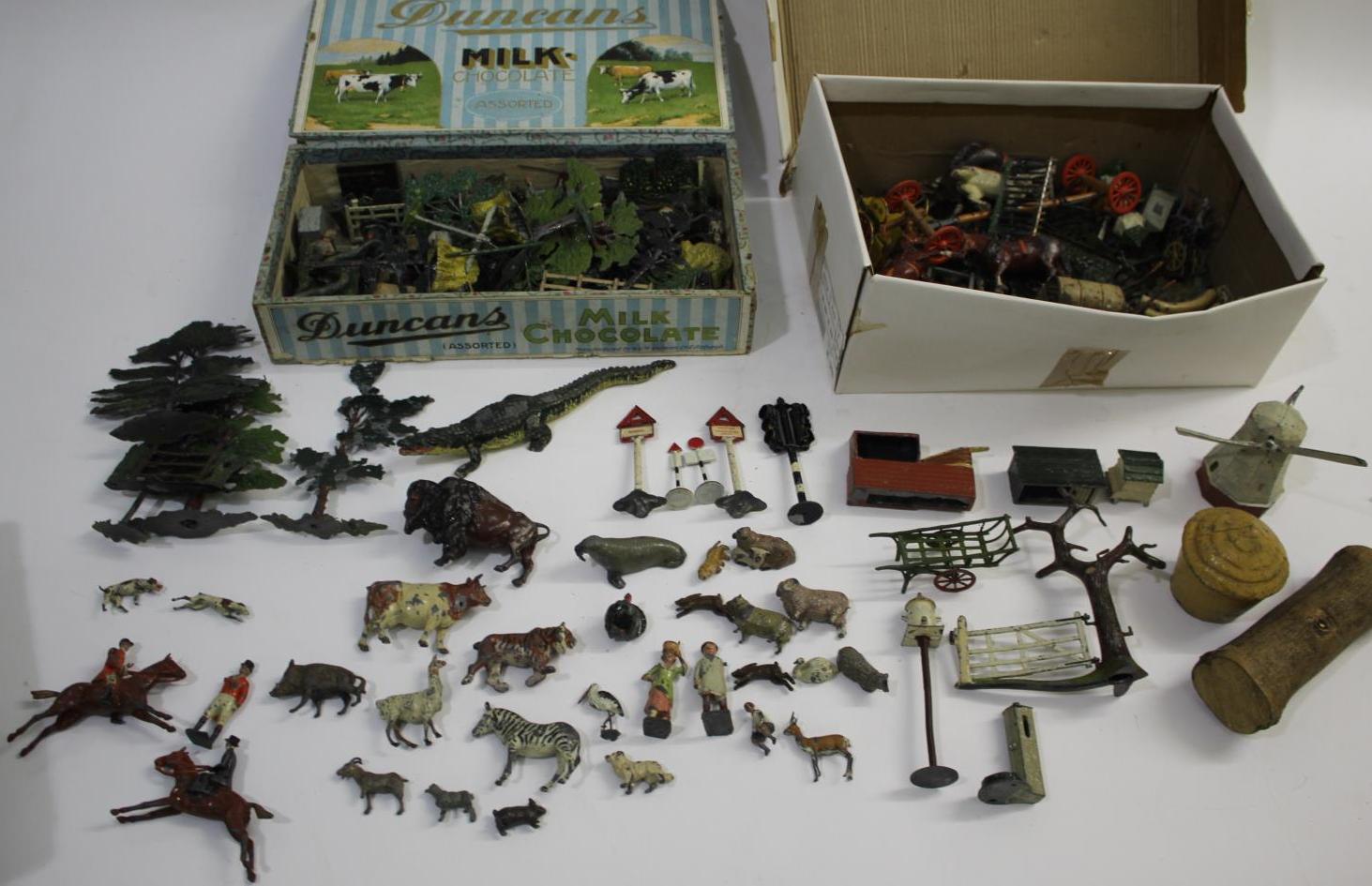 LEAD FARM ANIMALS, FIGURES & ACCESSORIES a large mixed lot including a variety of domestic farm