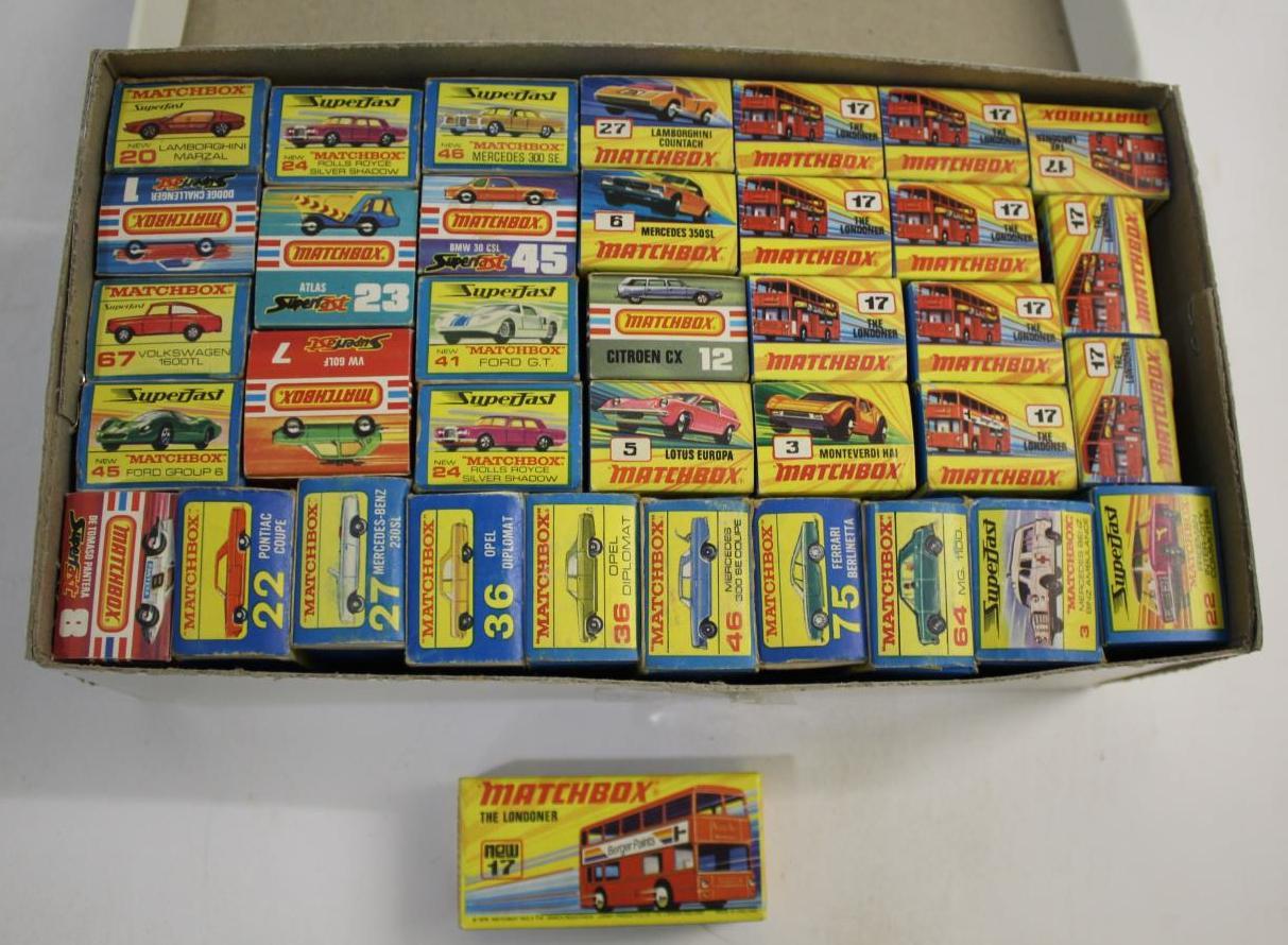 MATCHBOX SUPERFAST BOXED MODELS including 11 boxed No 17 The Londoner (Carnaby St and Berger