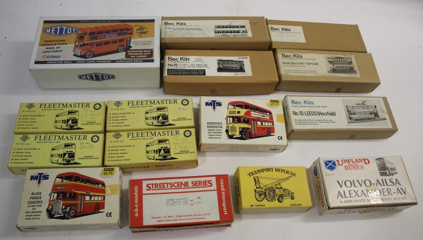 BEC KITS - BOXED BUS KITS various boxed kits including 5 Bec Kits (Glasgow Standard, No 10 Leeds
