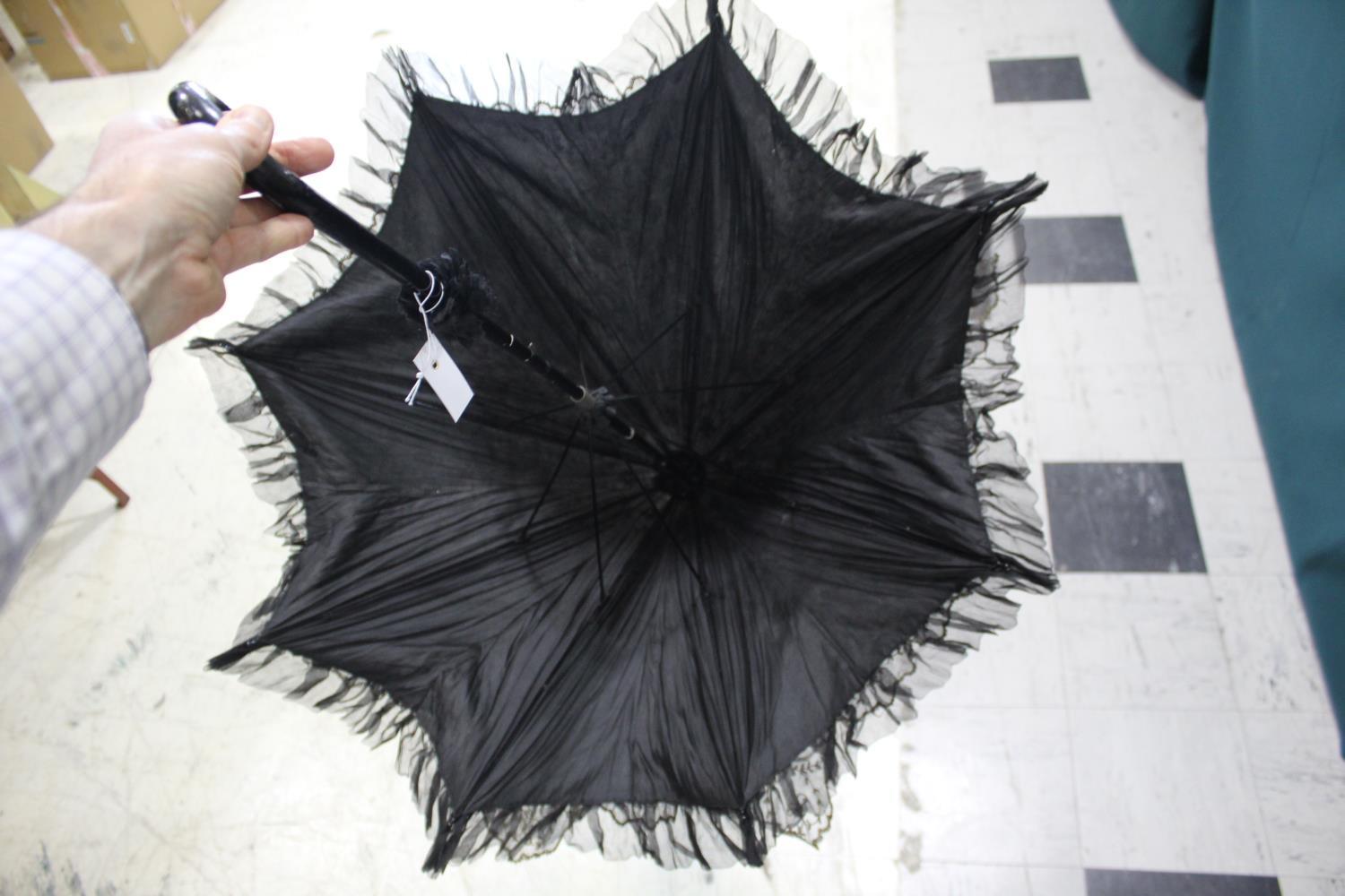 VICTORIAN LACE PARASOL a black and cream silk parasol with a wooden handle. - Image 4 of 21