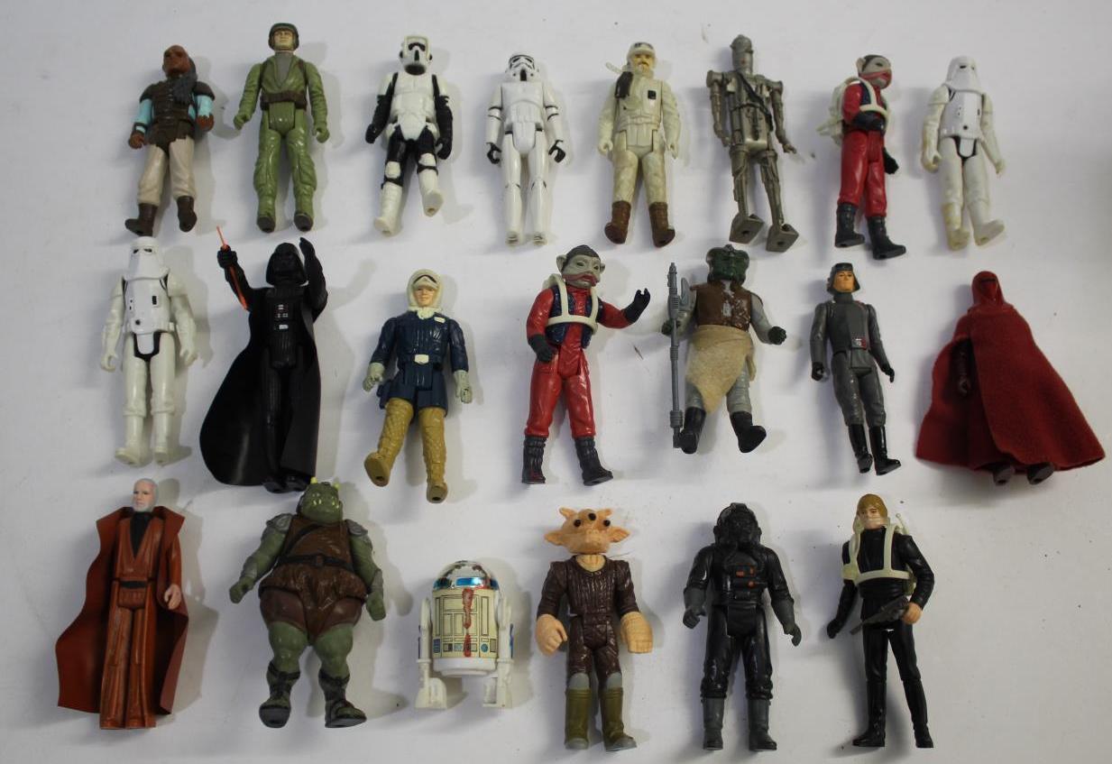 STAR WARS FIGURES a collection of 21 unboxed figures from the late 1970's/early 1980's, including