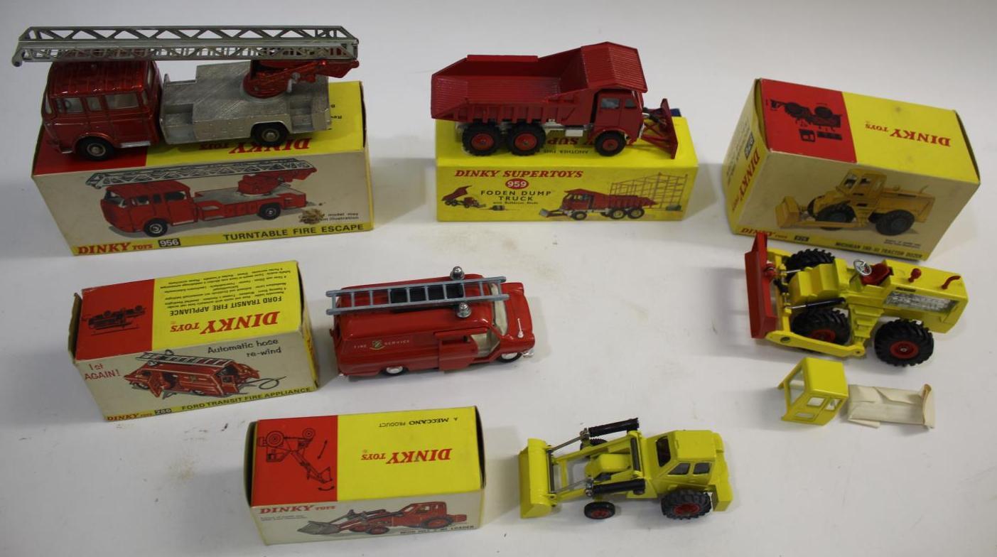 DINKY TOYS 5 boxed items including Supertoys 959 Foden Dump Truck, 956 Turntable Fire Escape, 286