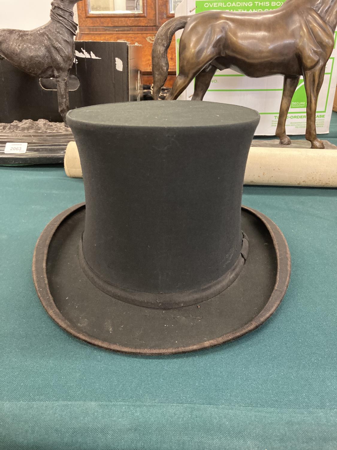 LEATHER HAT BOX & TOP HATS a mixed lot including a leather hat box, marked inside for Dunlap & Co ( - Image 15 of 17