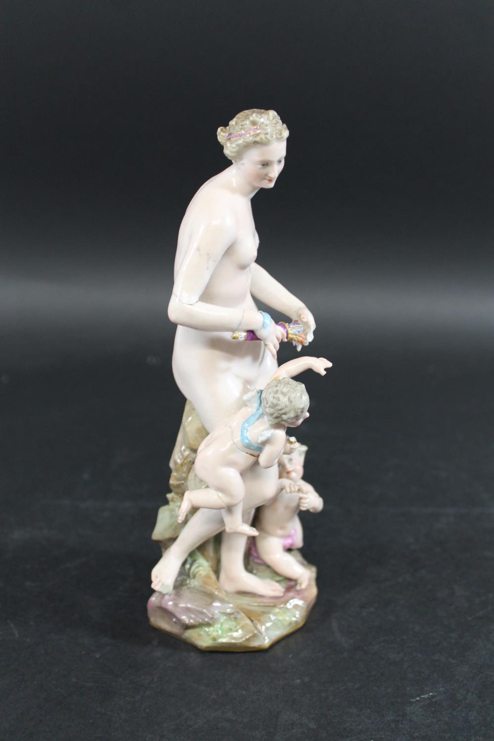 MEISSEN FIGURE OF VENUS the figure of Venus with two cupids around her feet, the figure leaning - Image 3 of 6