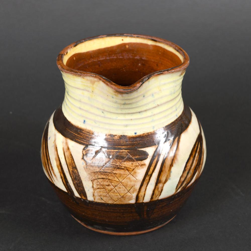 MICHAEL CARDEW (1901-1983) - SLIPWARE WINCHCOMBE JUG. (d) A small jug with yellow and brown slip and - Bild 2 aus 22