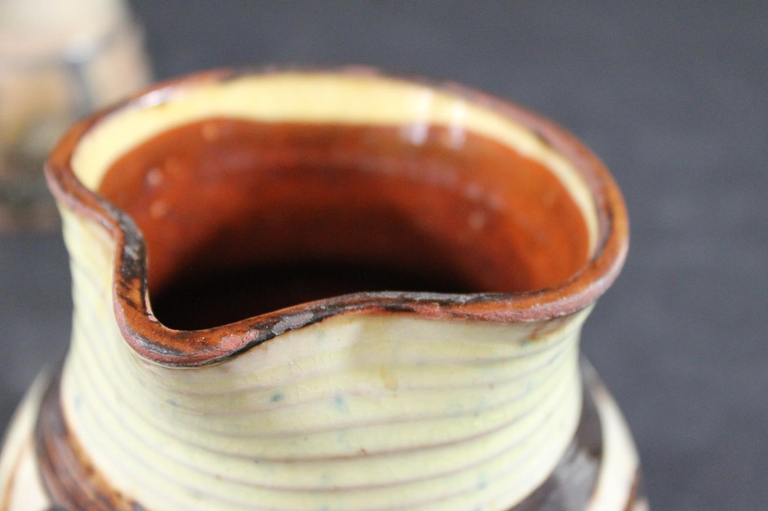 MICHAEL CARDEW (1901-1983) - SLIPWARE WINCHCOMBE JUG. (d) A small jug with yellow and brown slip and - Bild 14 aus 22