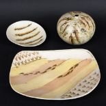 LAUREL KEELEY (B 1952) - STONEWARE DISH & OTHER ITEMS. (d) Including a square shaped dish with