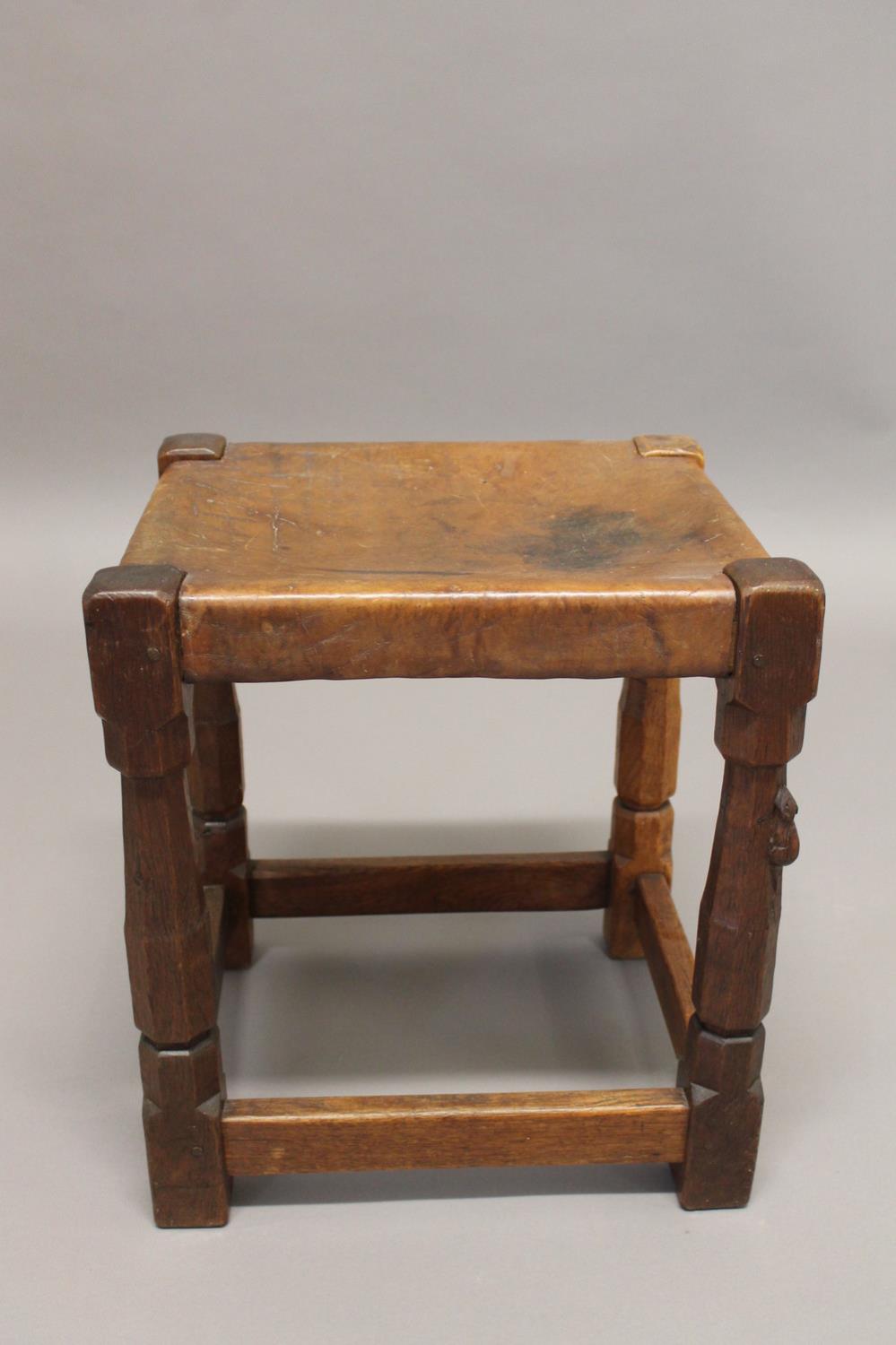 ROBERT THOMPSON OF KILBURN - EARLY MOUSEMAN STOOL. An oak stool with a solid leather seat and - Bild 6 aus 12