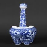 CHINESE BLUE & WHTE PORCELAIN TULIP/BULB VASE. Late 19thc, with a garlic bulb mouth on a narrow