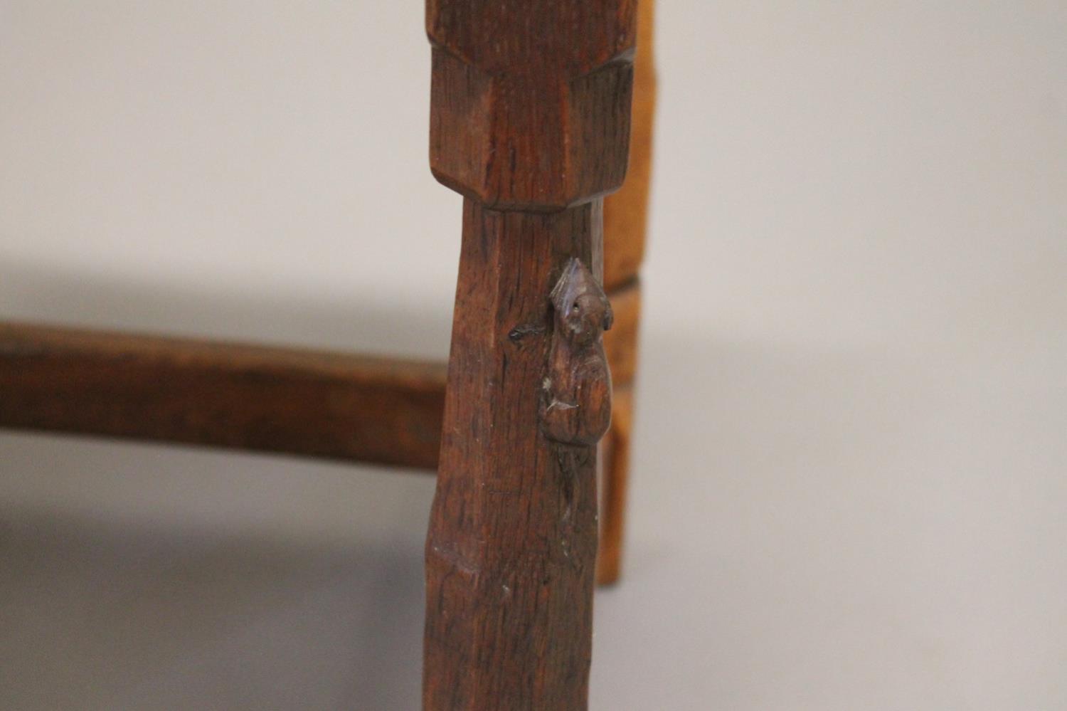 ROBERT THOMPSON OF KILBURN - EARLY MOUSEMAN STOOL. An oak stool with a solid leather seat and - Bild 9 aus 12