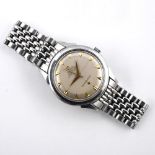 A GENTLEMAN'S STAINLESS STEEL AUTOMATIC CHRONOMETRE CONSTELLATION WRISTWATCH BY OMEGA. the signed