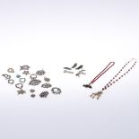 A QUANTITY OF ASSORTED PASTE SET JEWELLERY. mainly brooches and pendants. **BP 22.5% inc VAT + Lot