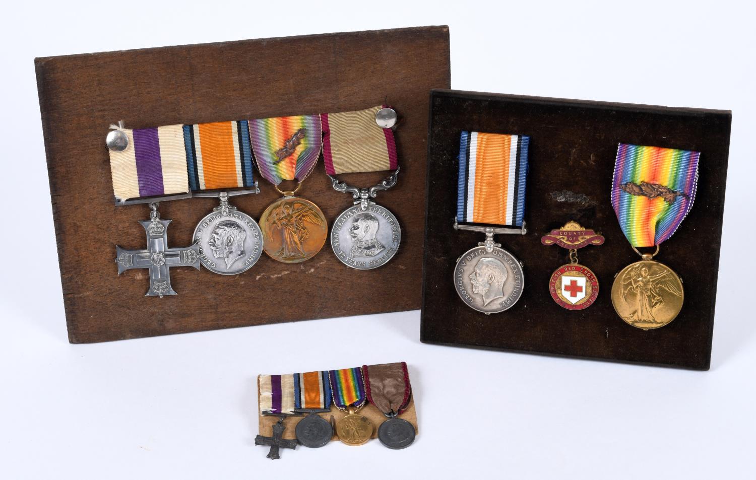 A FIRST WORLD WAR SOMME MILITARY CROSS GROUP OF FOUR TO A NEW ZEALAND OFFICER. WITH A PAIR TO THE NU