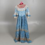 19THC BLUE PATTERNED DRESS.