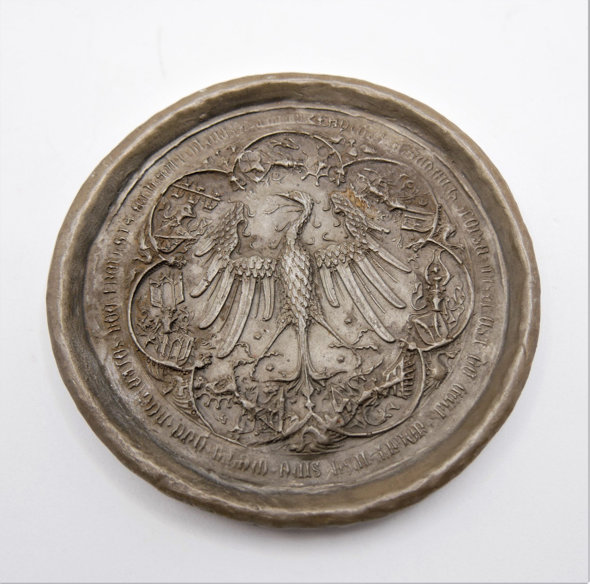 1 Stadtsiegel, Siegel von König Friedrich III. sowie eine Meissen Porzellan Medaille Papst - Bild 3 aus 3