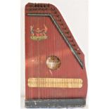 alte kleine Zither, Länge ca. 41 cm, Breite ca. 24 cm, spielbar, bitte besichtigen.