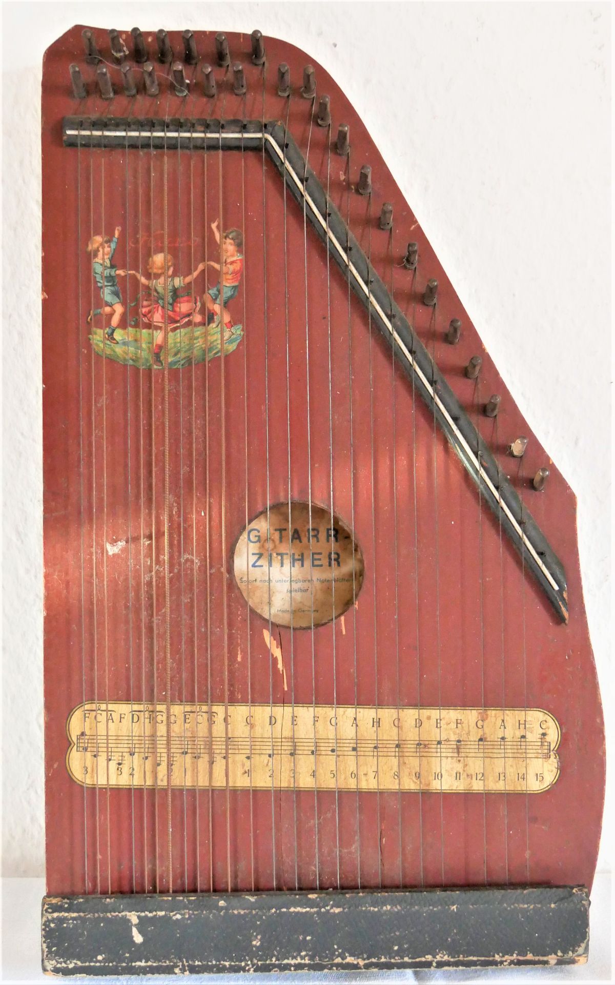 alte kleine Zither, Länge ca. 41 cm, Breite ca. 24 cm, spielbar, bitte besichtigen.